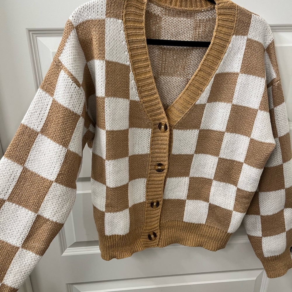 Checkered Tan and White Women's Sweater - Picture 2 of 6